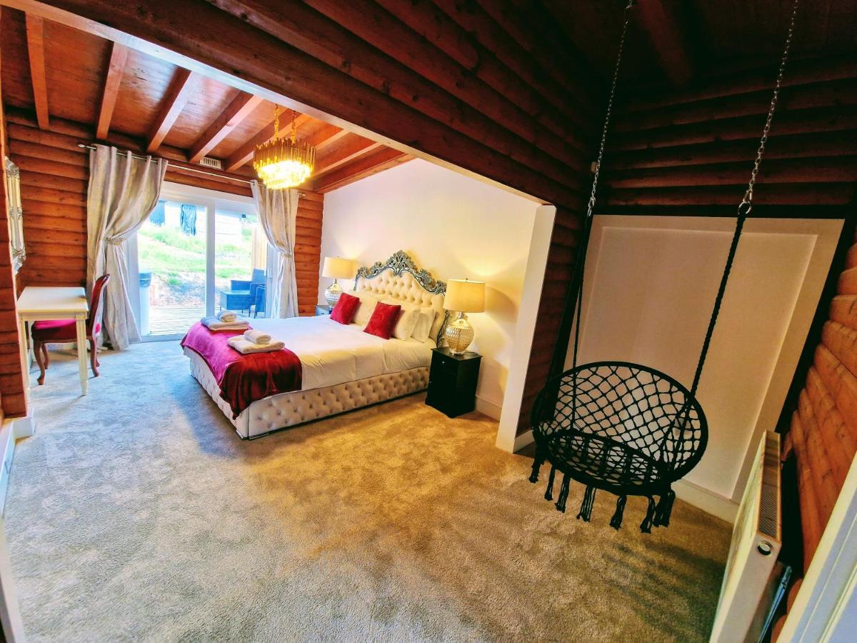 Kaoglen-Spruce-Hot Tub-Forrest Setting-Pet Friendly Villa Balnald ภายนอก รูปภาพ