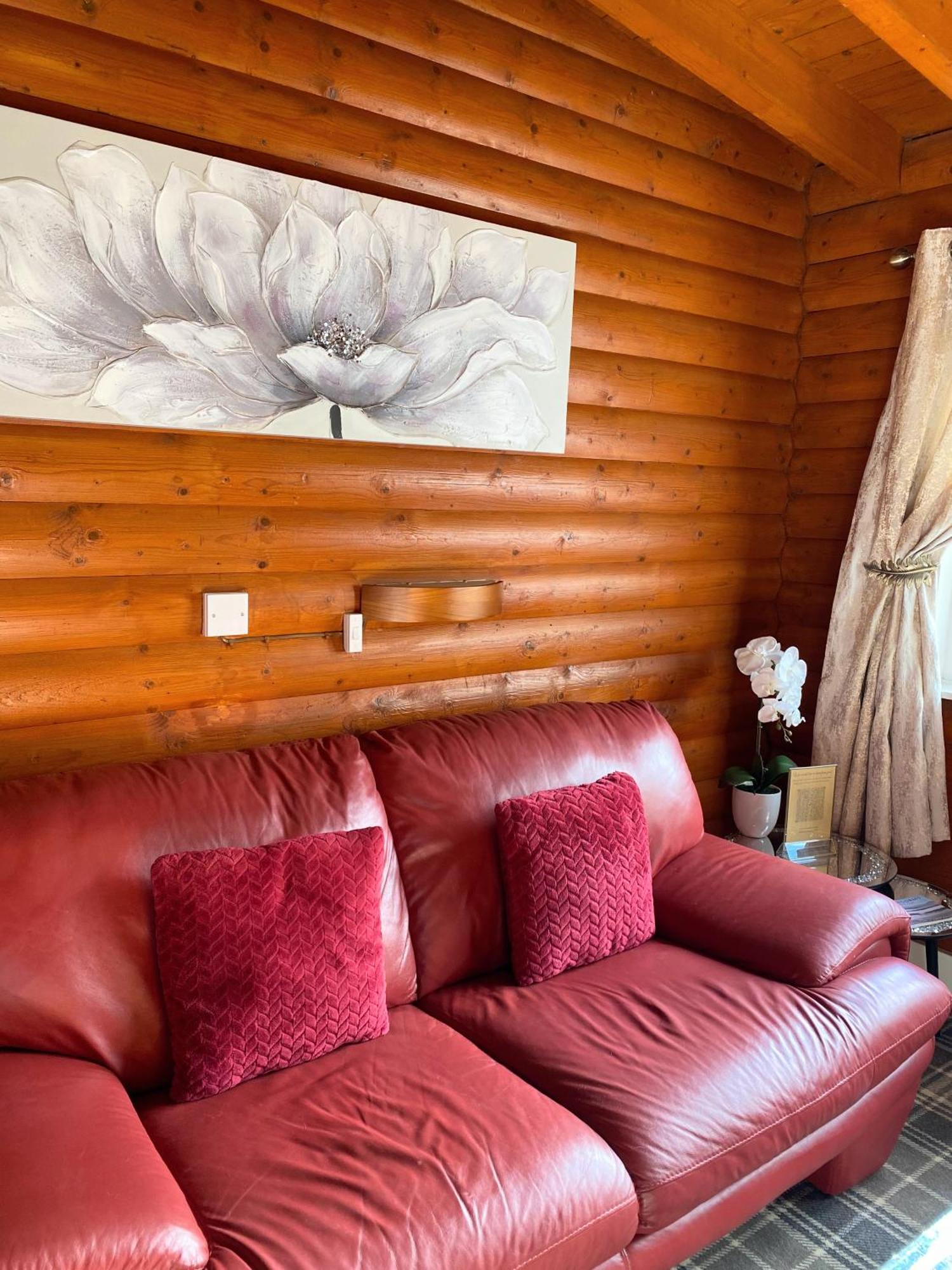 Kaoglen-Spruce-Hot Tub-Forrest Setting-Pet Friendly Villa Balnald ภายนอก รูปภาพ