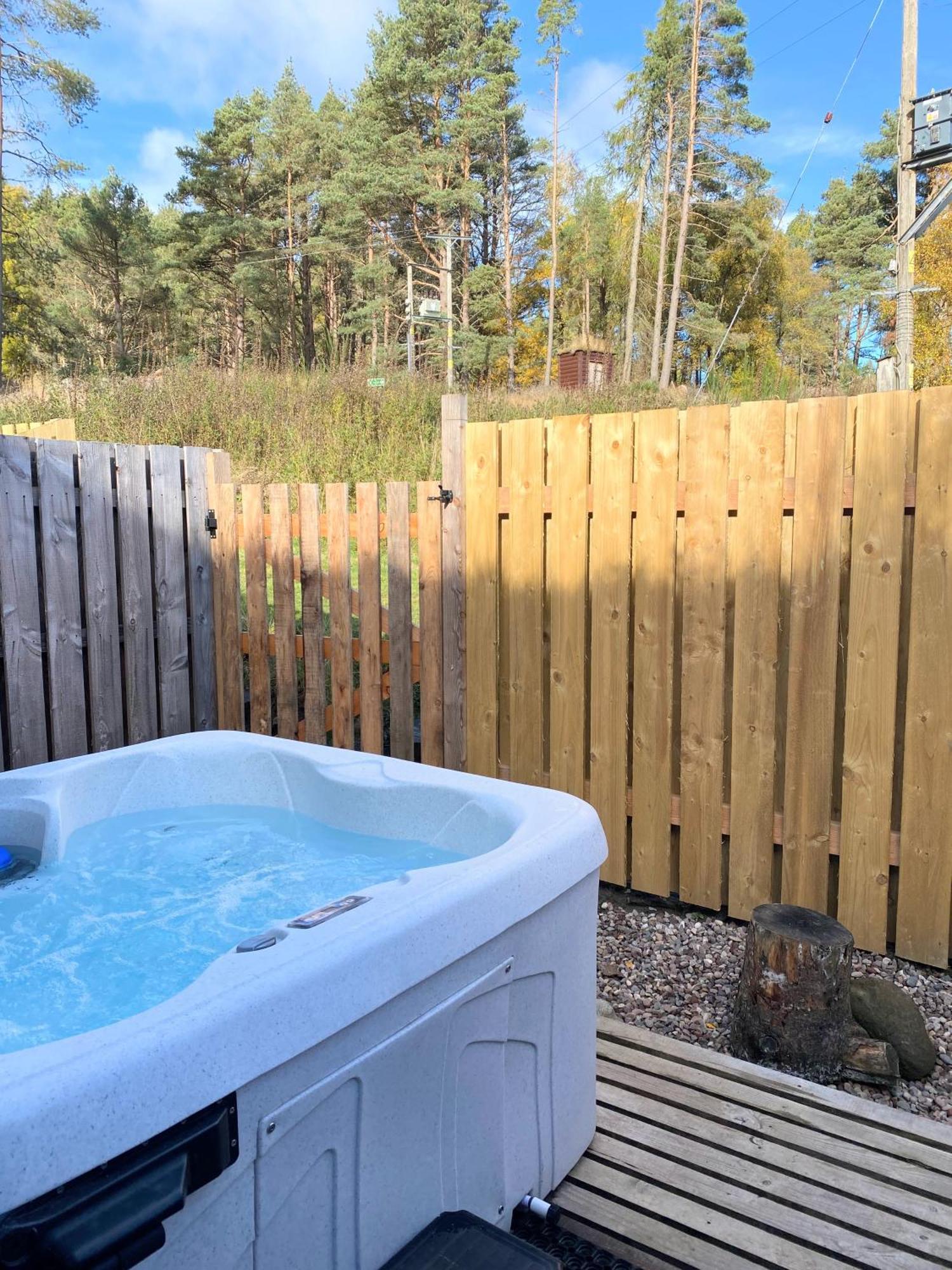 Kaoglen-Spruce-Hot Tub-Forrest Setting-Pet Friendly Villa Balnald ภายนอก รูปภาพ